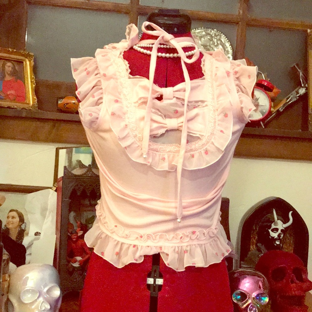 ✨🍓NWT Strawberry Chiffon Lolita Top🍓✨